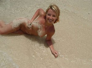 Arianna adult dating in Fox Crossing, WI